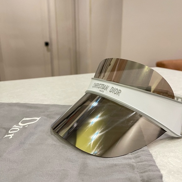 NEW Authentic CHRISTIAN DIOR DiorClub1 Sun Visor - Picture 11 of 16